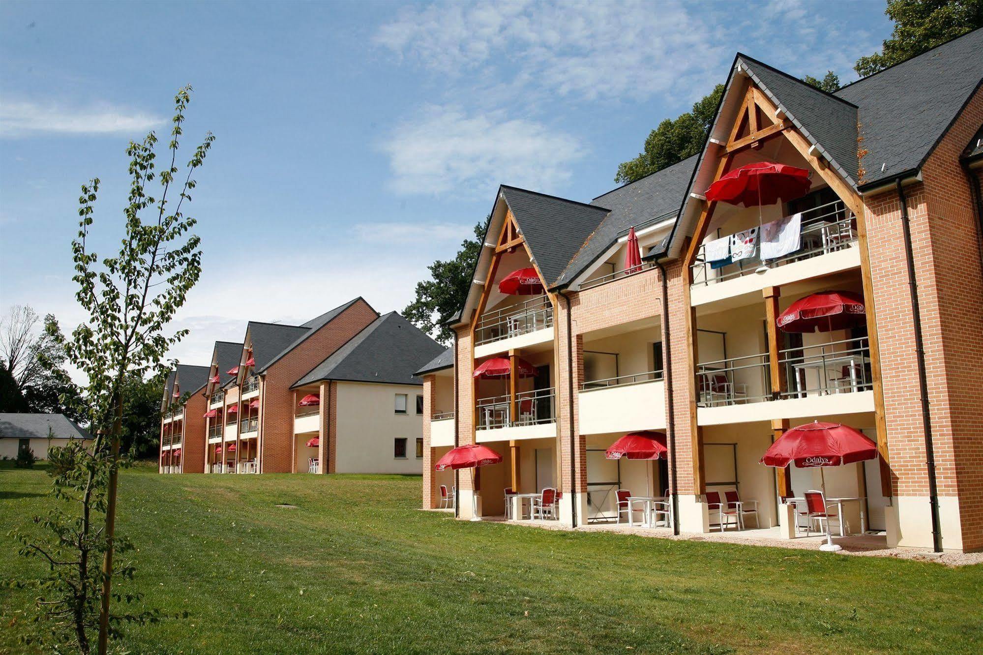 Le Chateau De Pretreville La Rivière-Saint-Sauveur Exterior foto